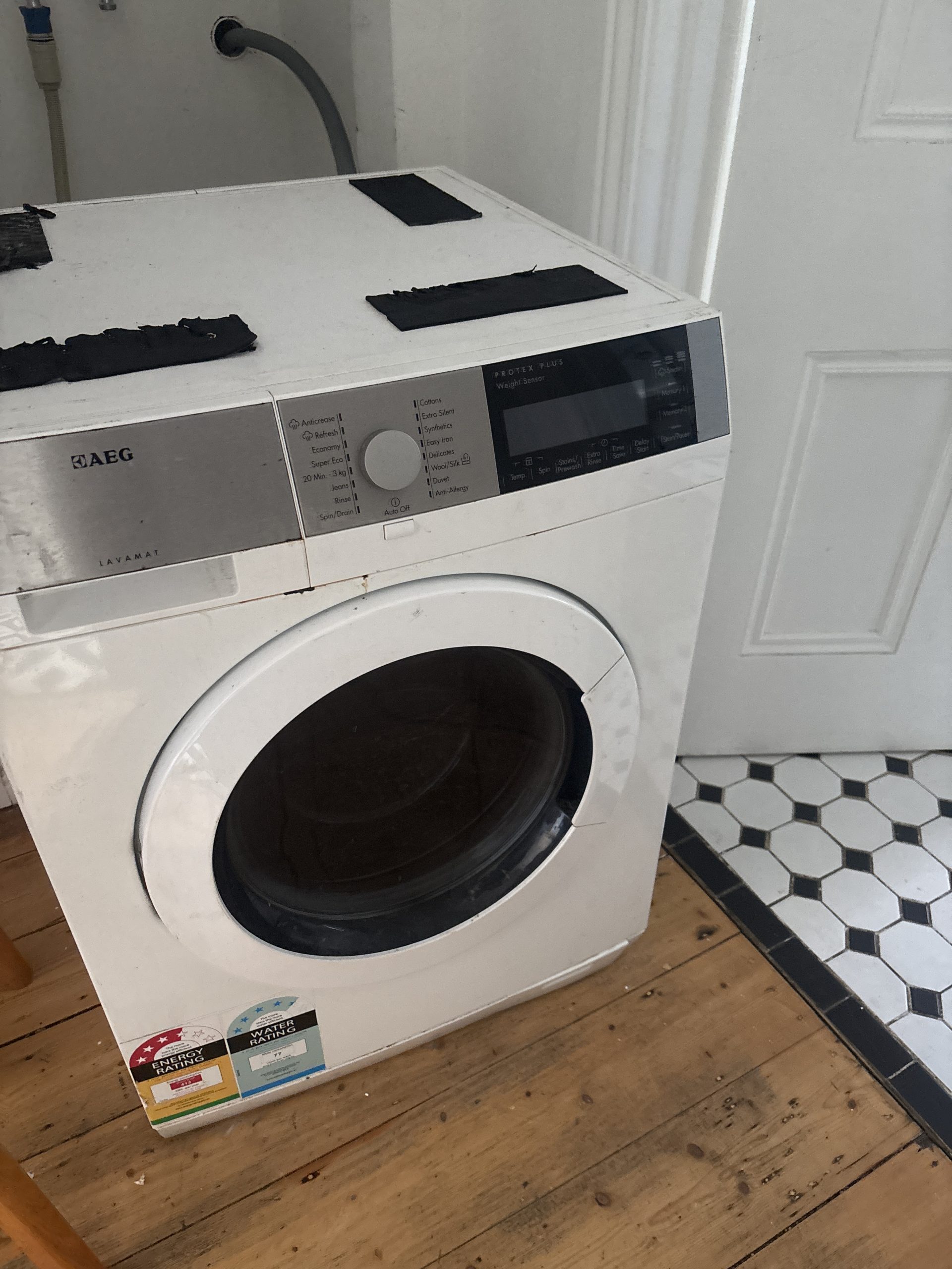 AEG WASHING MACHINE