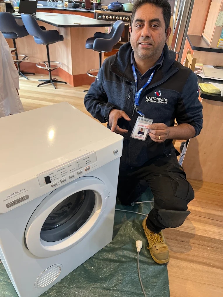QAR technician washing machine repair