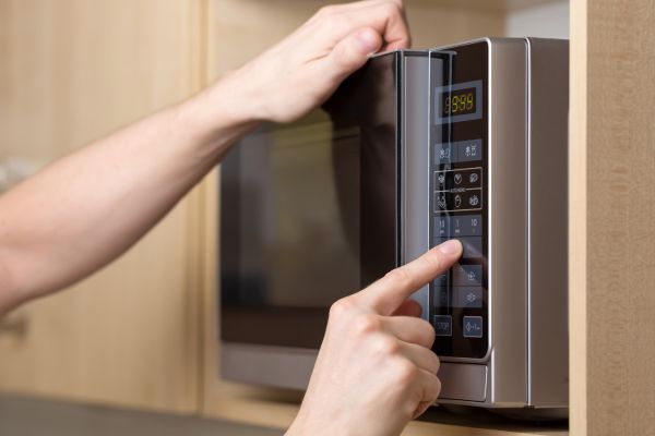 Resetting the microwave oven may fix the problem