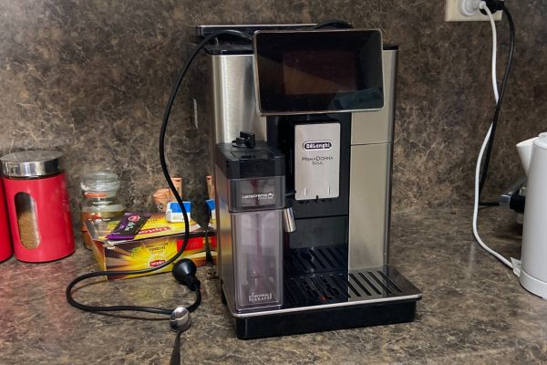 QAR Delonghi Coffee Machine Small Appliance Repairs