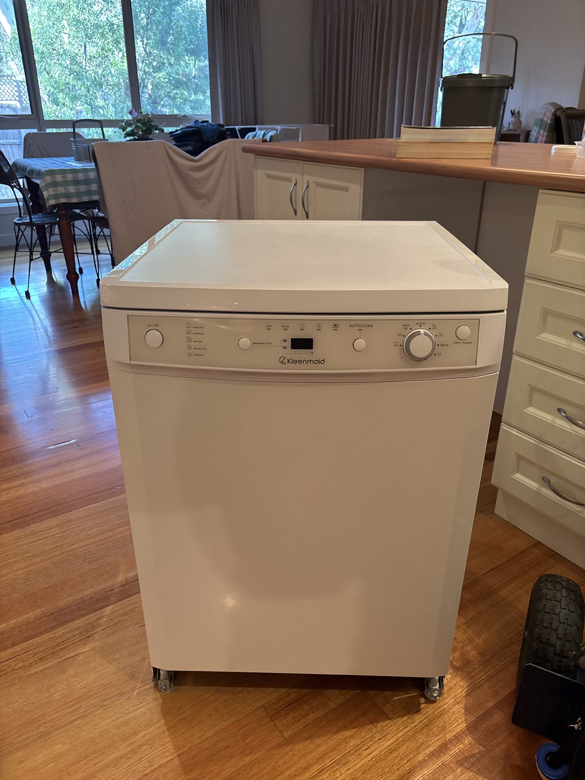 KLEENMAID DISHWASHER