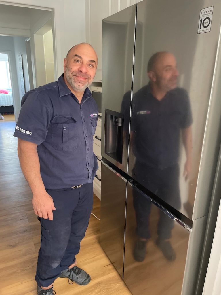 QAR Fridge and Freezer Licensed Technician in Adelaide QAR Fridge and Freezer Licensed Technician in Adelaide