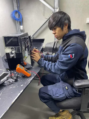 Alex Workshop Technicians